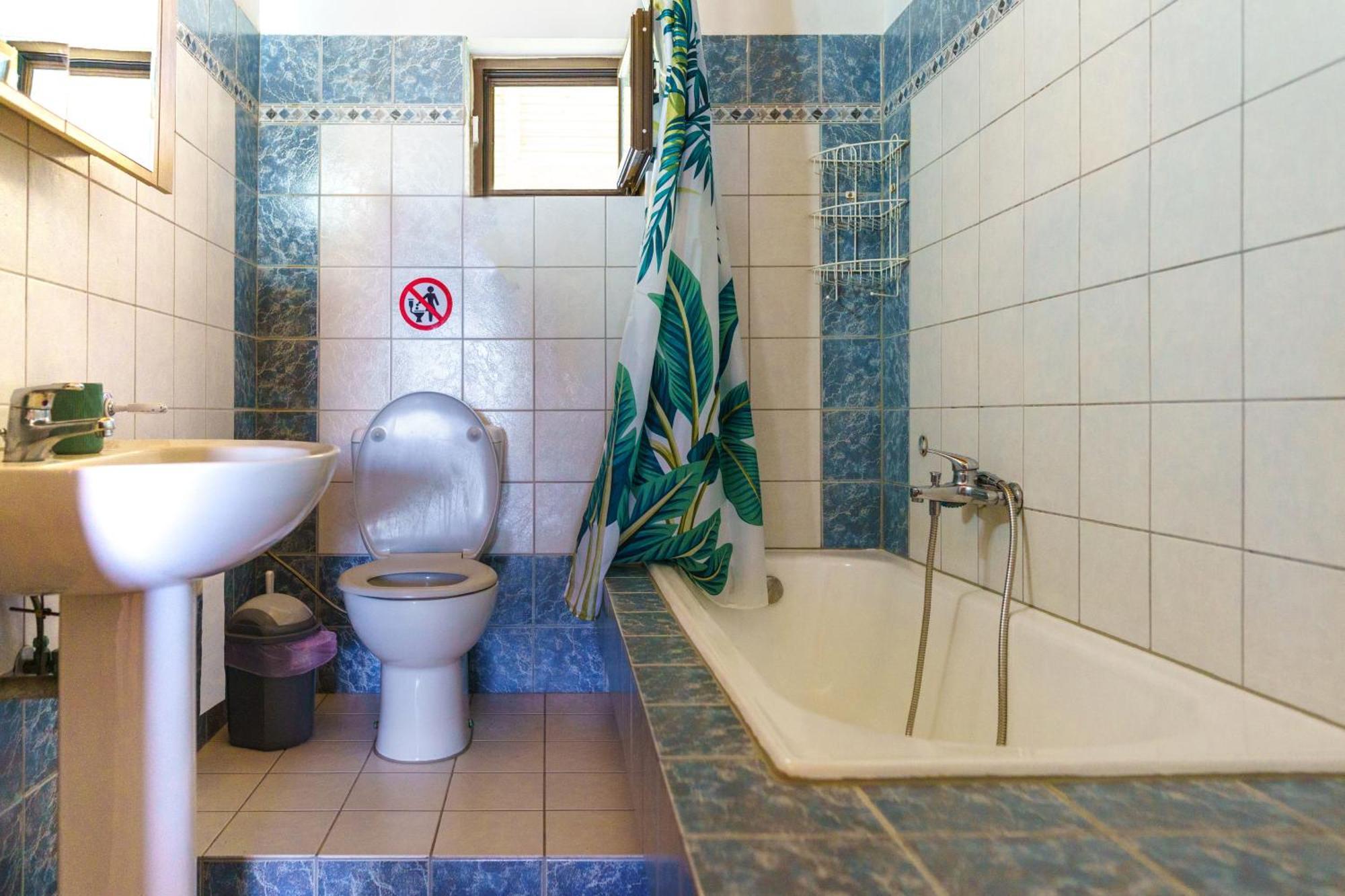 Cassandra Apartment *