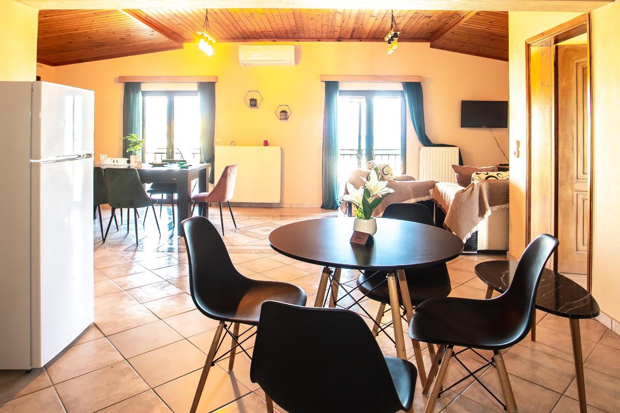Cassandra Apartment *