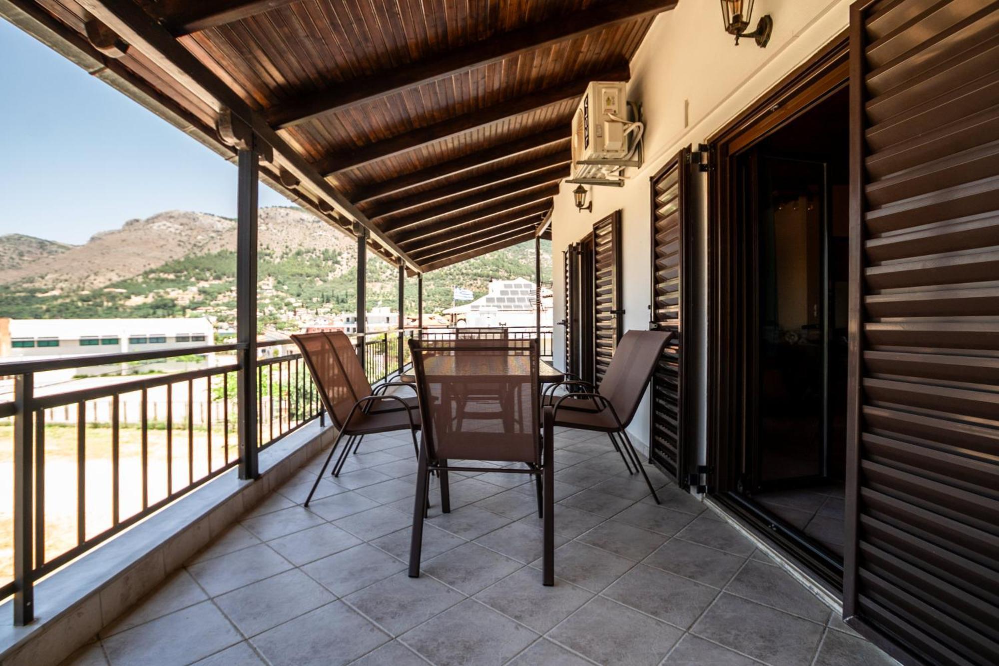 Cassandra Apartment